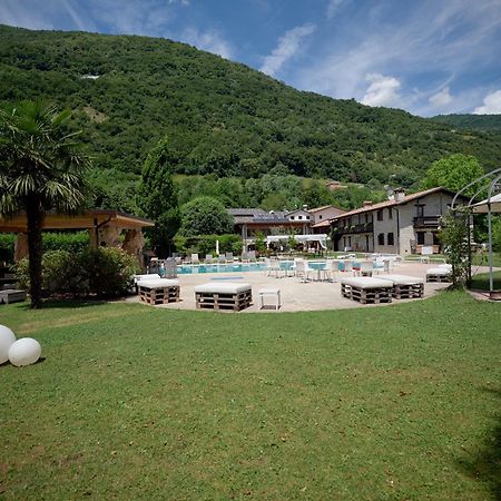 Ai Cadelach Hotel Giulia Revine Lago Luaran gambar