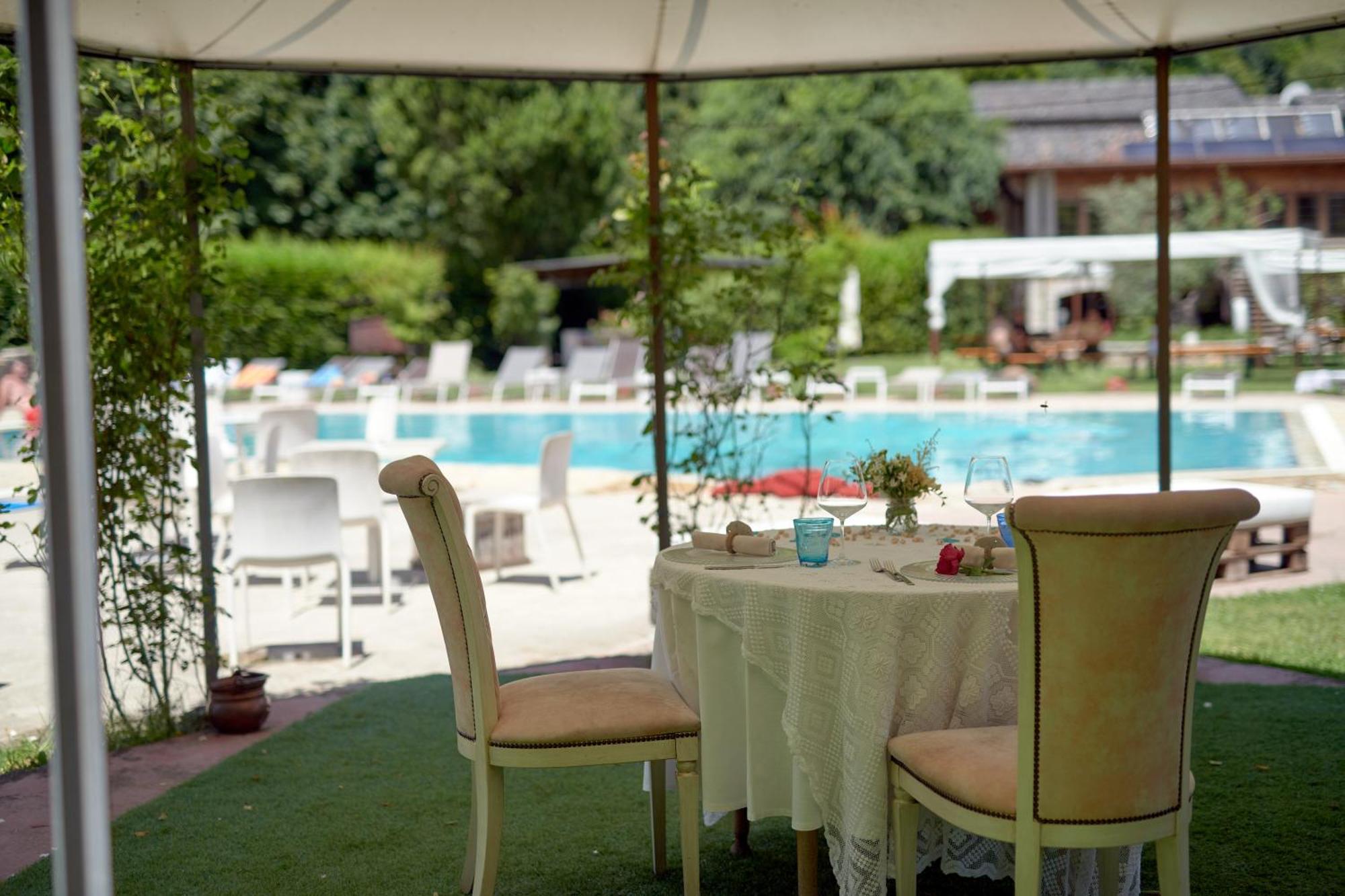 Ai Cadelach Hotel Giulia Revine Lago Luaran gambar