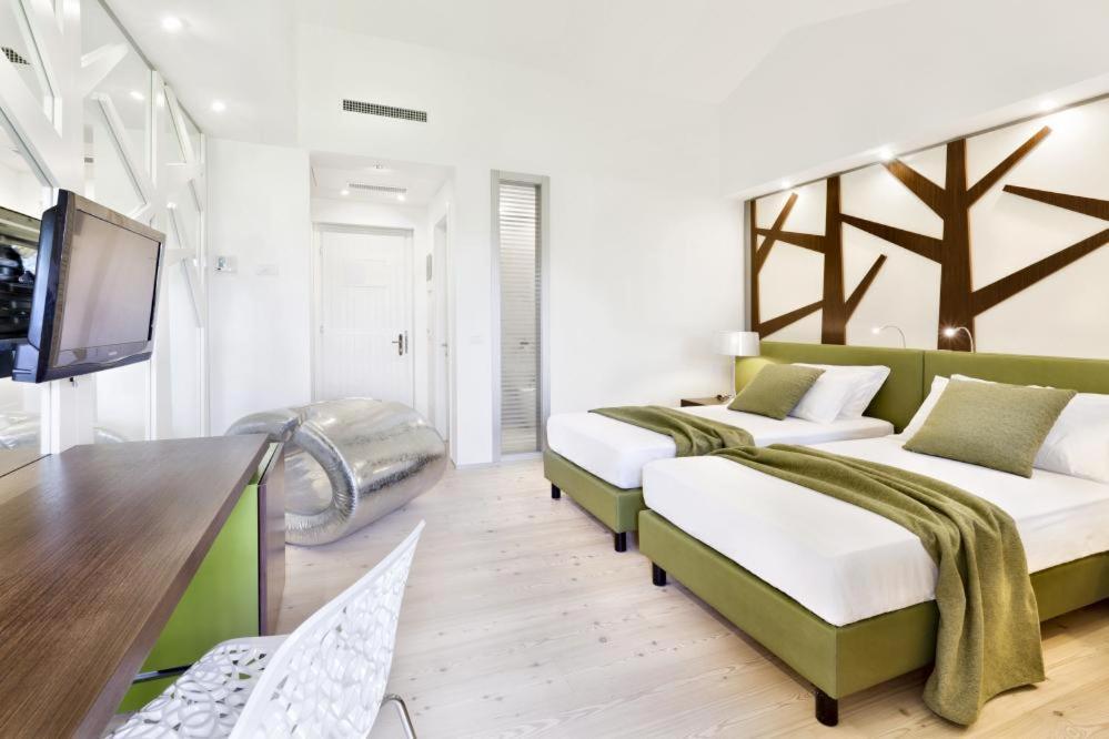 Ai Cadelach Hotel Giulia Revine Lago Luaran gambar