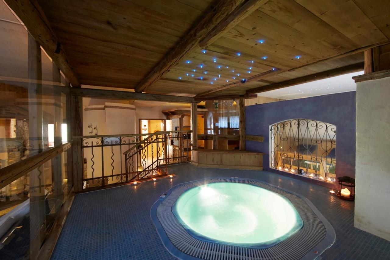 Ai Cadelach Hotel Giulia Revine Lago Luaran gambar